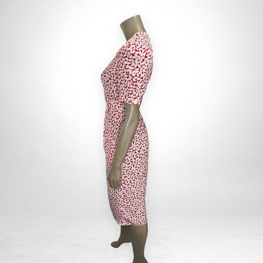 Vintage Red & White Abstract Pattern Dress With Short Sleeves & Button Details 4 - Picture 2 of 9
